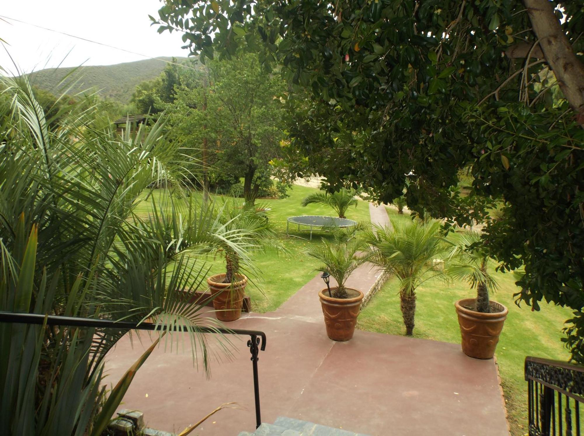 Old Mill Lodge, Seasonal Working Ostrich Farm & Restaurant, Oudtshoorn Quarto foto