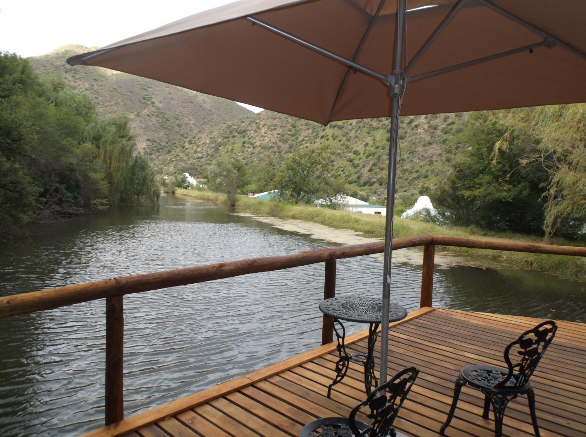 Old Mill Lodge, Seasonal Working Ostrich Farm & Restaurant, Oudtshoorn Exterior foto