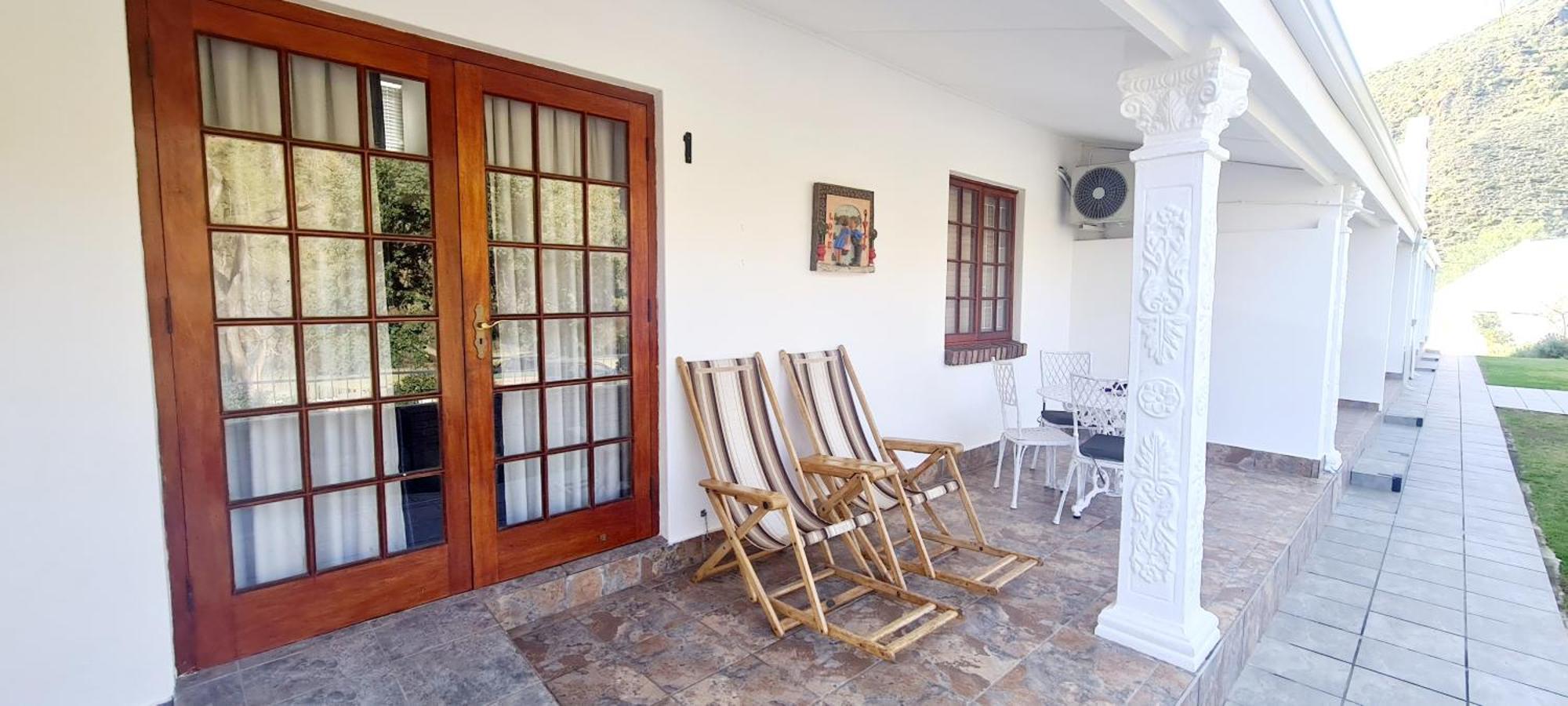 Old Mill Lodge, Seasonal Working Ostrich Farm & Restaurant, Oudtshoorn Quarto foto
