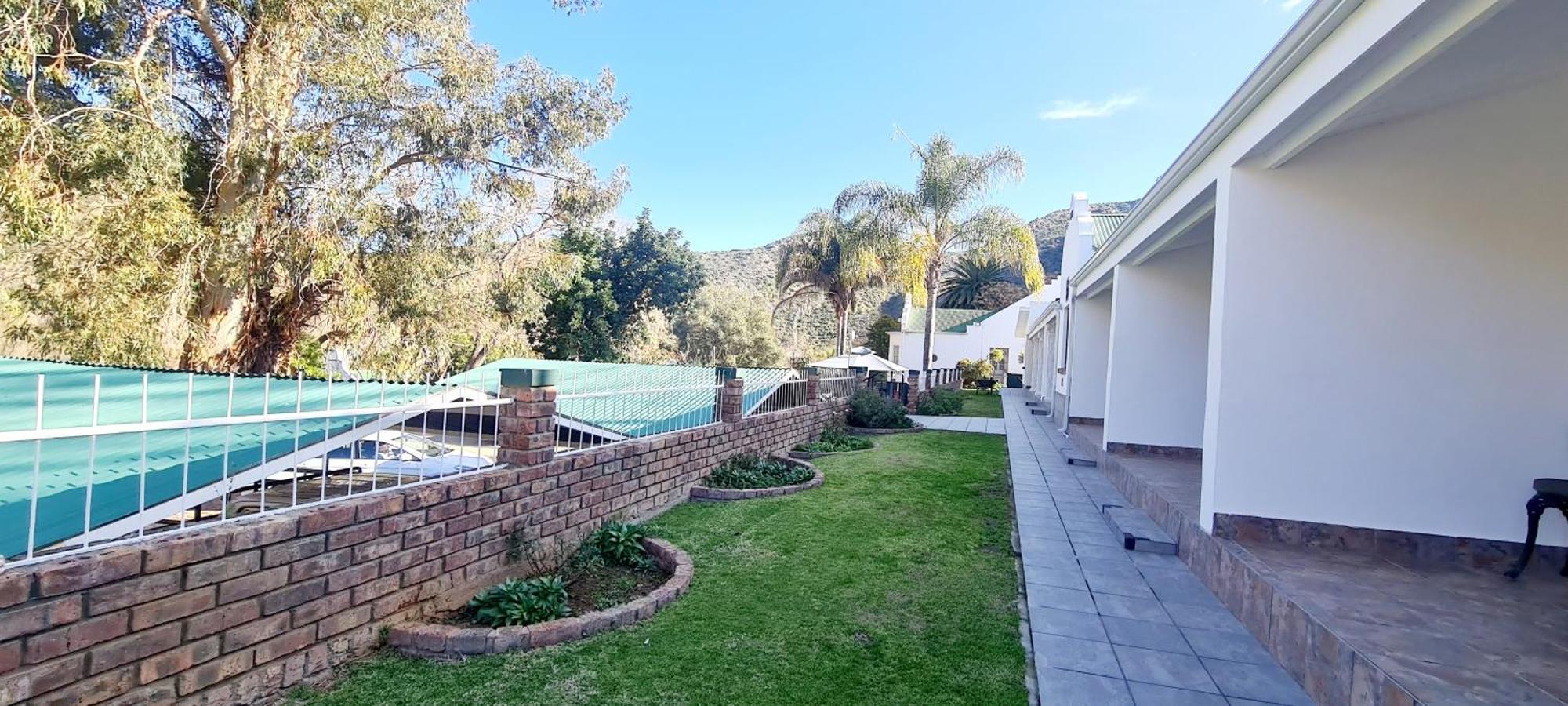 Old Mill Lodge, Seasonal Working Ostrich Farm & Restaurant, Oudtshoorn Quarto foto