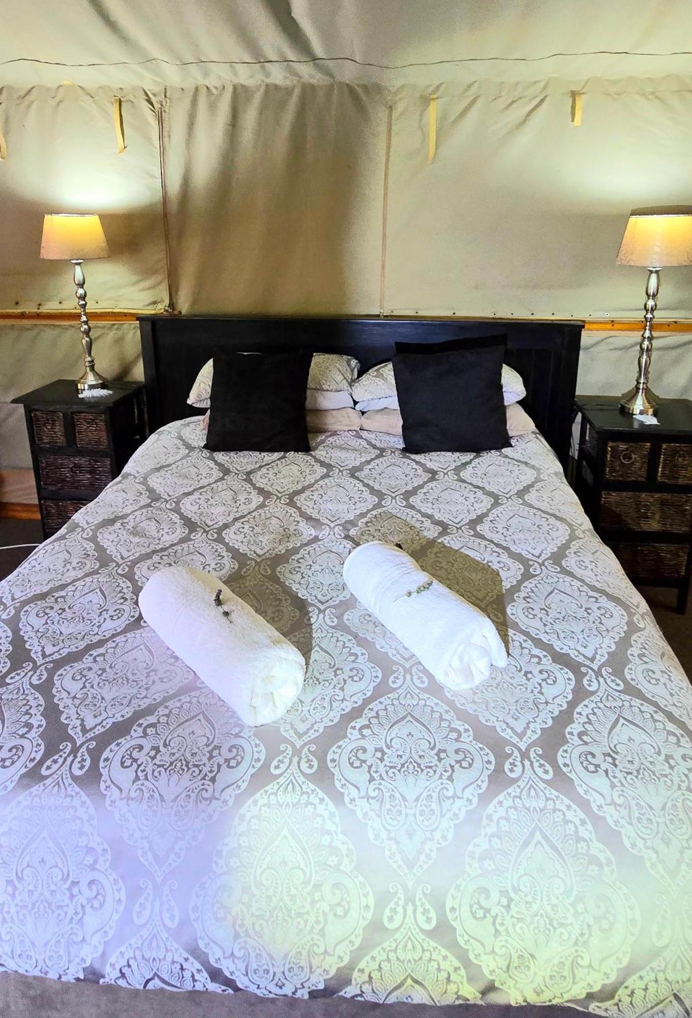 Old Mill Lodge, Seasonal Working Ostrich Farm & Restaurant, Oudtshoorn Quarto foto