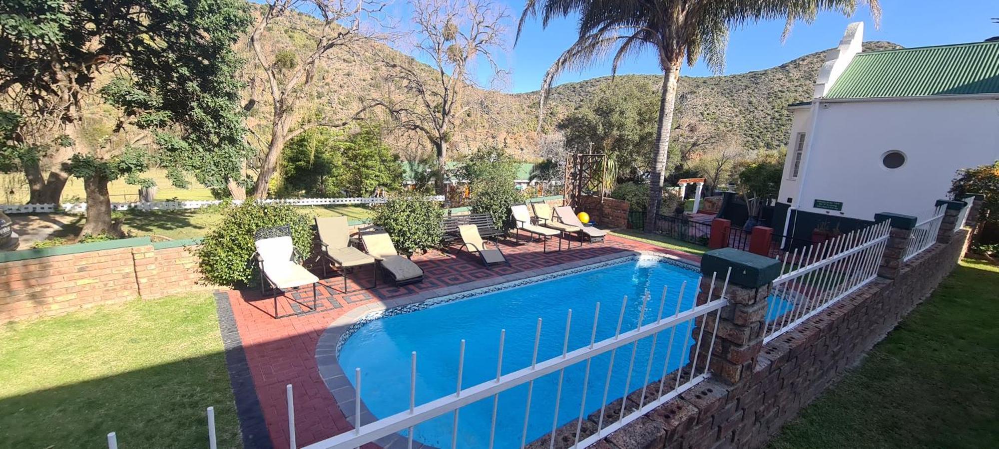 Old Mill Lodge, Seasonal Working Ostrich Farm & Restaurant, Oudtshoorn Quarto foto